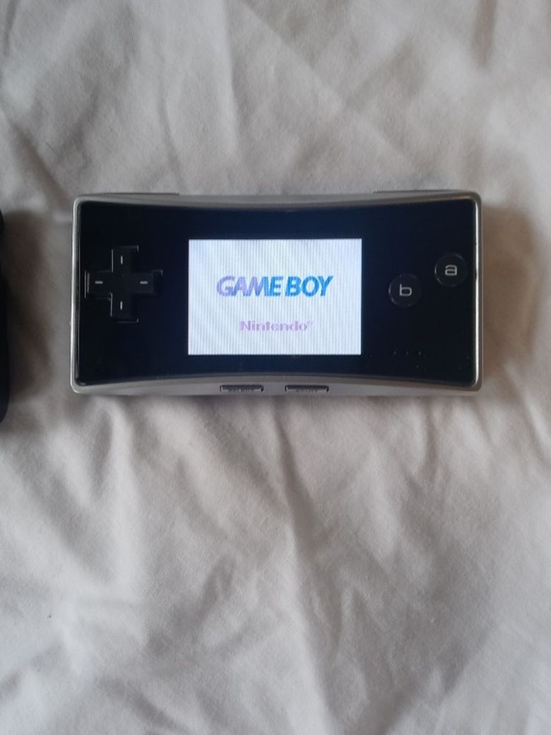 Silver Gameboy Micro (OXY-001) Bundle W/ Charger & Game Very Good Condition!!