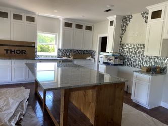 Granite Countertops & Cabinets 