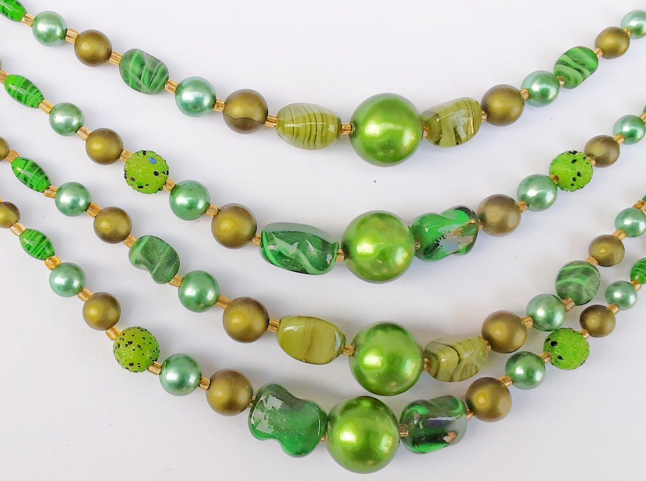 Mid Century quad string GREEN glass beaded choker necklace MADE IN JAPAN 16" L
