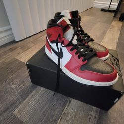 Jordan 1 Chicago 