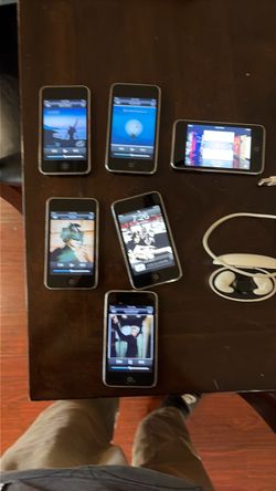 (6) vintage ipod 8gb