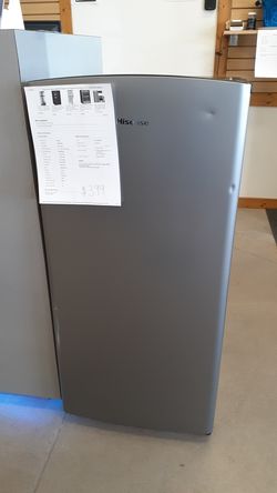 Hisense 6.3 Cu. Ft Mini Fridge with Freezer