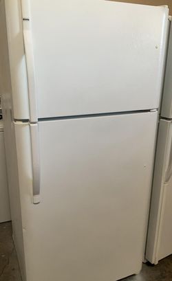 Kenmore Top Mount White Refrigerator
