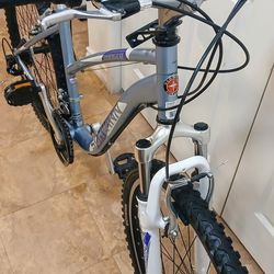 AWESOME SCHWINN RANGER 21 SPEED 26 " TIRES PLUS ACCESSORIES