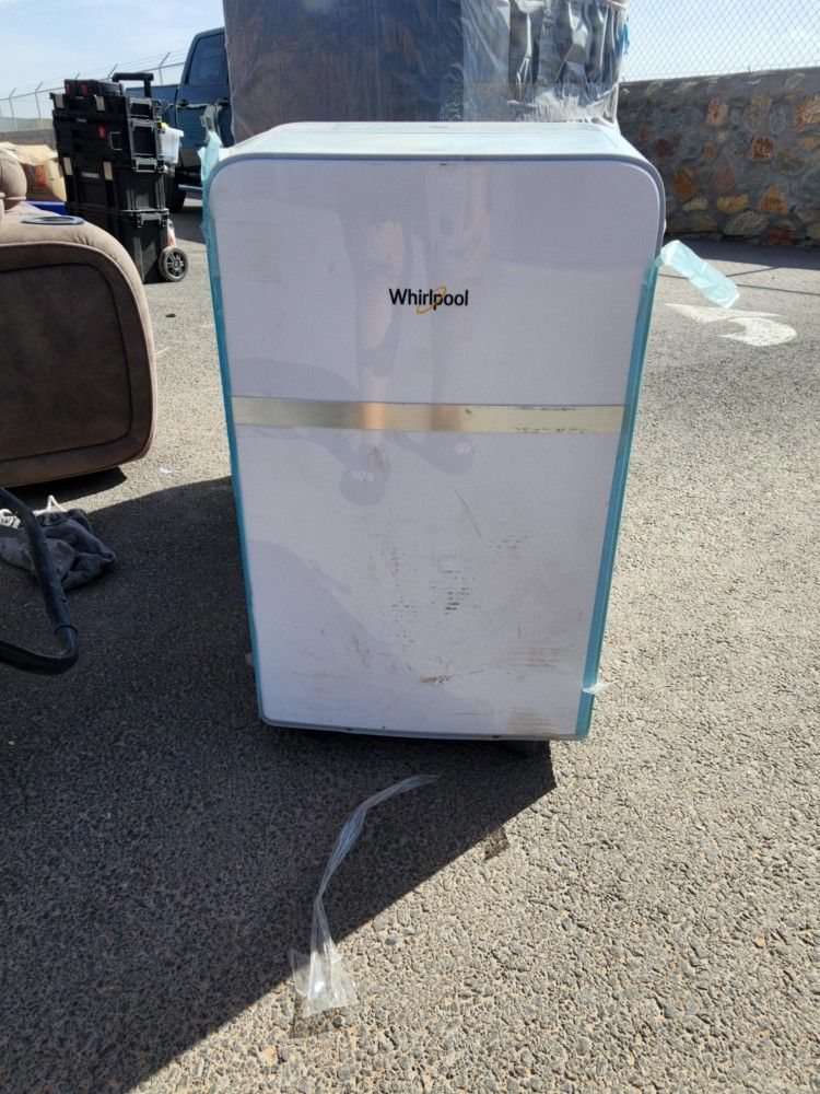Whirlpool AC Unit