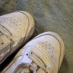 White Filas Woman’s Size 5