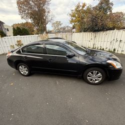 2012 Nissian Altimia 209K MILES