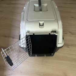 Pet Crate / Carrier