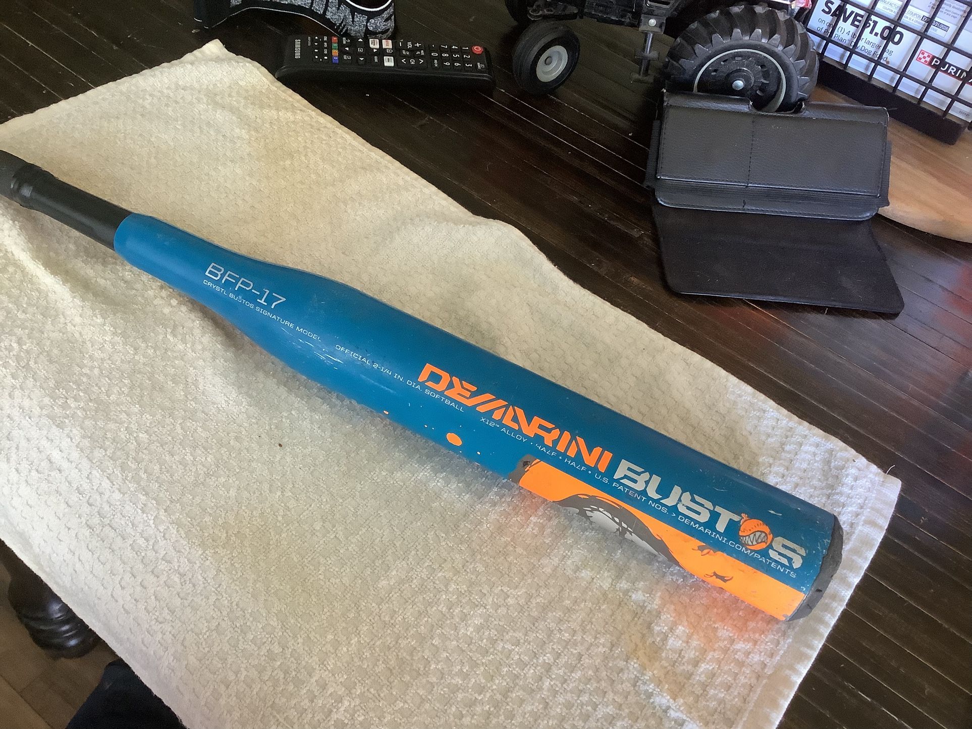 DeMarini Bastos Girls softball bat BFP-17 Crystal Bastos signature Series  30” 17 ounces -13 drop 2 1/4” barrel. X12 Alloy Plainfield, Illinois