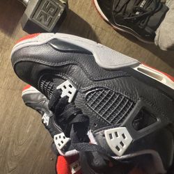 Used Jordan’s Size 2- 3.5y 