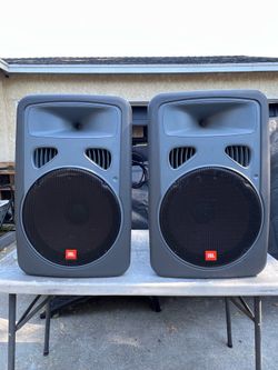 JBL EON 15P-1 Powered Speaker 15”