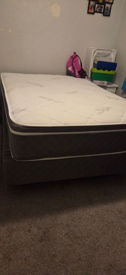 Full Size Bed