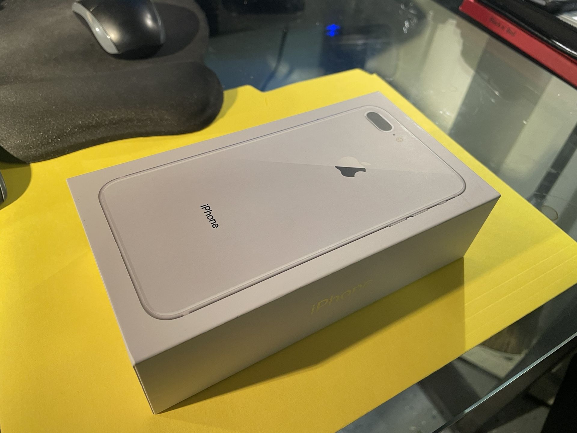 IPhone 8 Plus Silver 64 GB