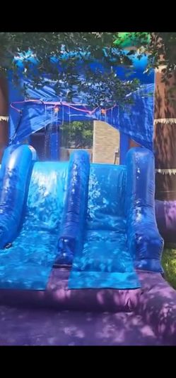 Water slide bounce house