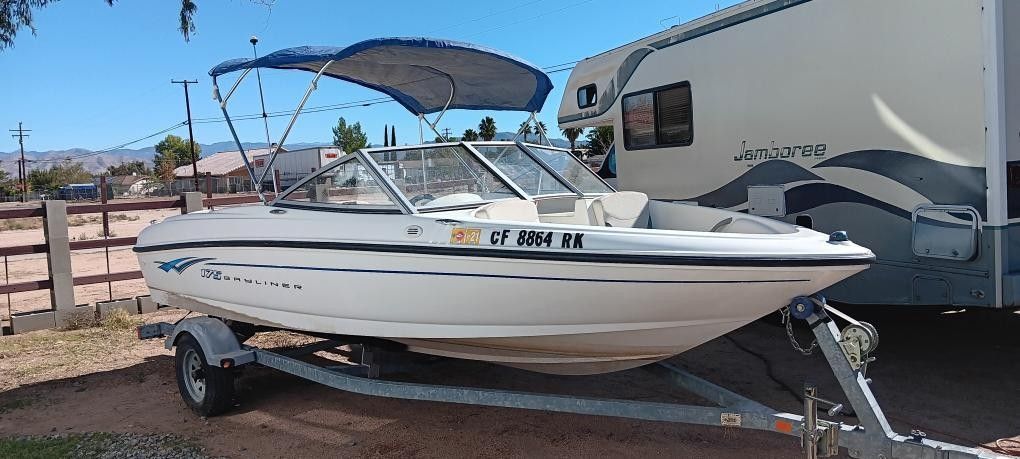 07 Bayliner 17.5 Ft 3.0 mercury inborn.