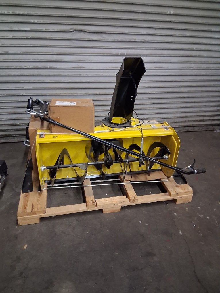 John Deere 44-in Residential Snow Blowerwith all its accessories