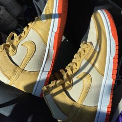 High Top Dunks
