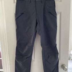 New Patagonia Women’s Point Peak Trail Pants Size 12 Color Dark Gray