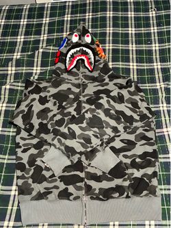 Bape hoodie size M