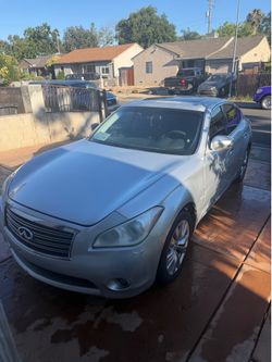2012 Infiniti M35h