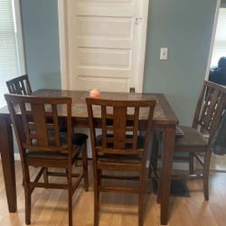 Table With Leaf