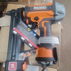 Pneumatic 18-Gauge 1-1/2 in. Finish Stapler