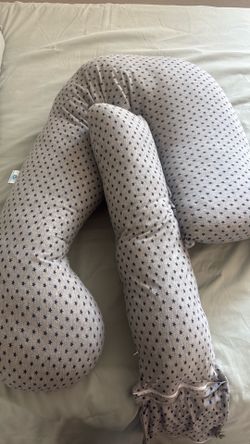 Pregnancy pillow