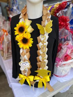 Graduation leis