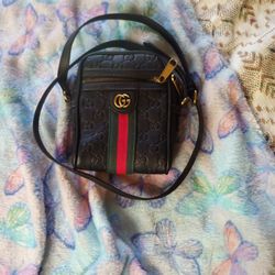 Small Gucci Messenger Bag