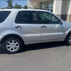2001 Mercedes Benz SUV