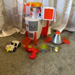 Ryan’s World Rocket Ship 