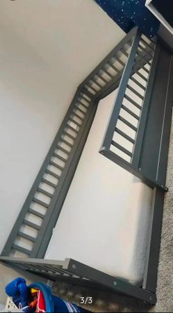 ✅️ Toddler Twin Size Gray Floor Bed Frame (No Mattress)• Great Condition• $60firm