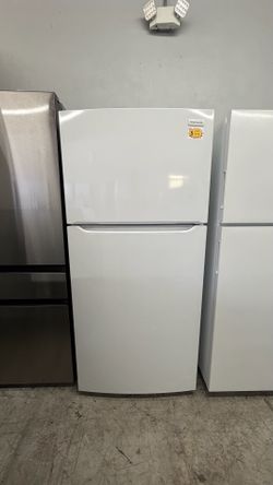 FRIGIDAIRE 30” TOP AND BOTTOM REFRIGERATOR