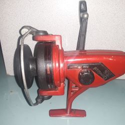 Vintage Abu Garcia Cardinal 556 Spinning Fishing Reel