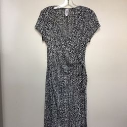 Women’s PURPLE RAIN 100% polyester black & white crisscross tie waist cap sleeve stretch dress… Size large