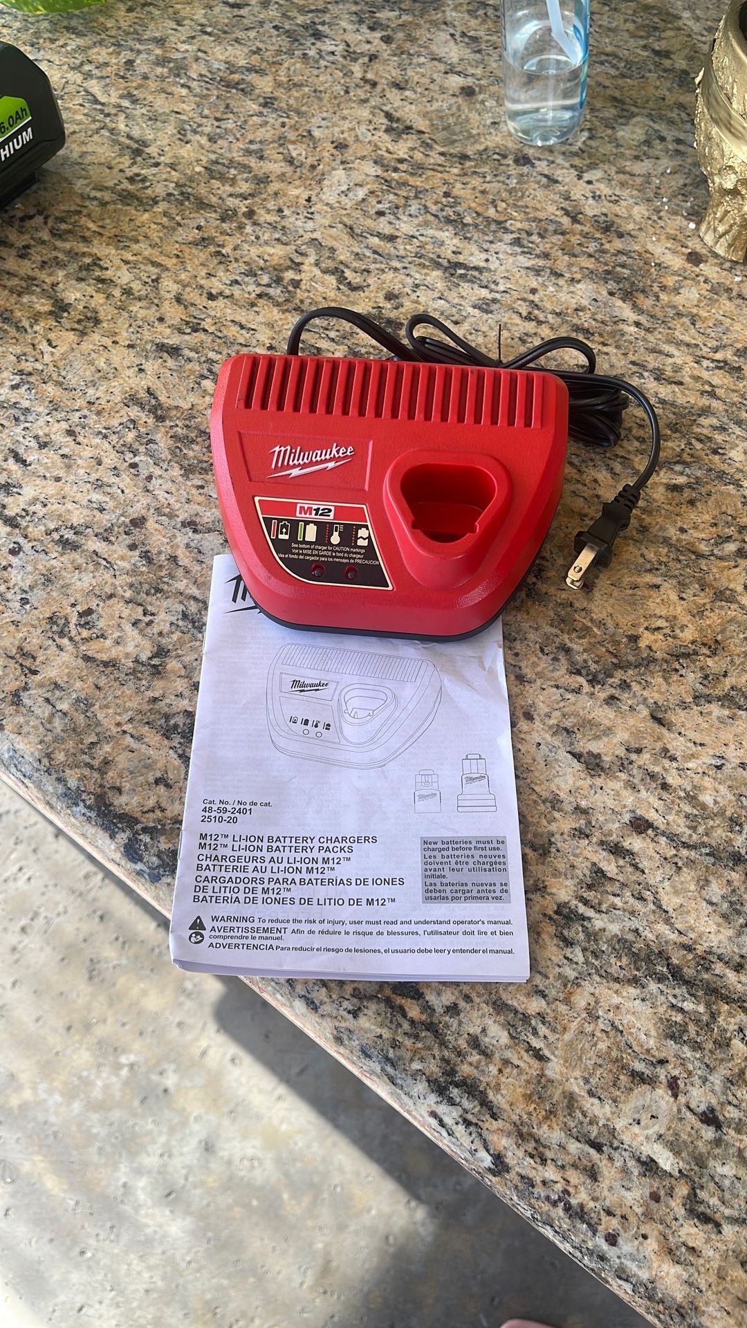 Milwaukee Charger M12