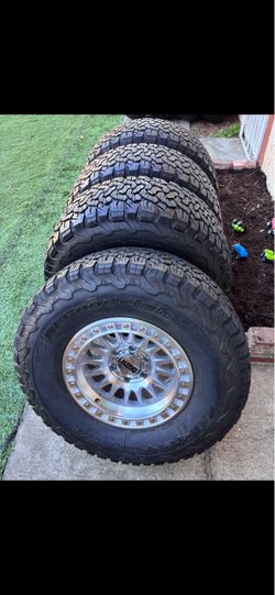 Ford KMC rims 6x135 rims new and used tires