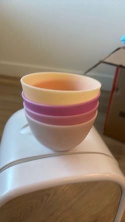 Small silicone Bowls Set of 4