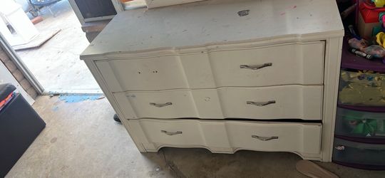 Dresser w mirror