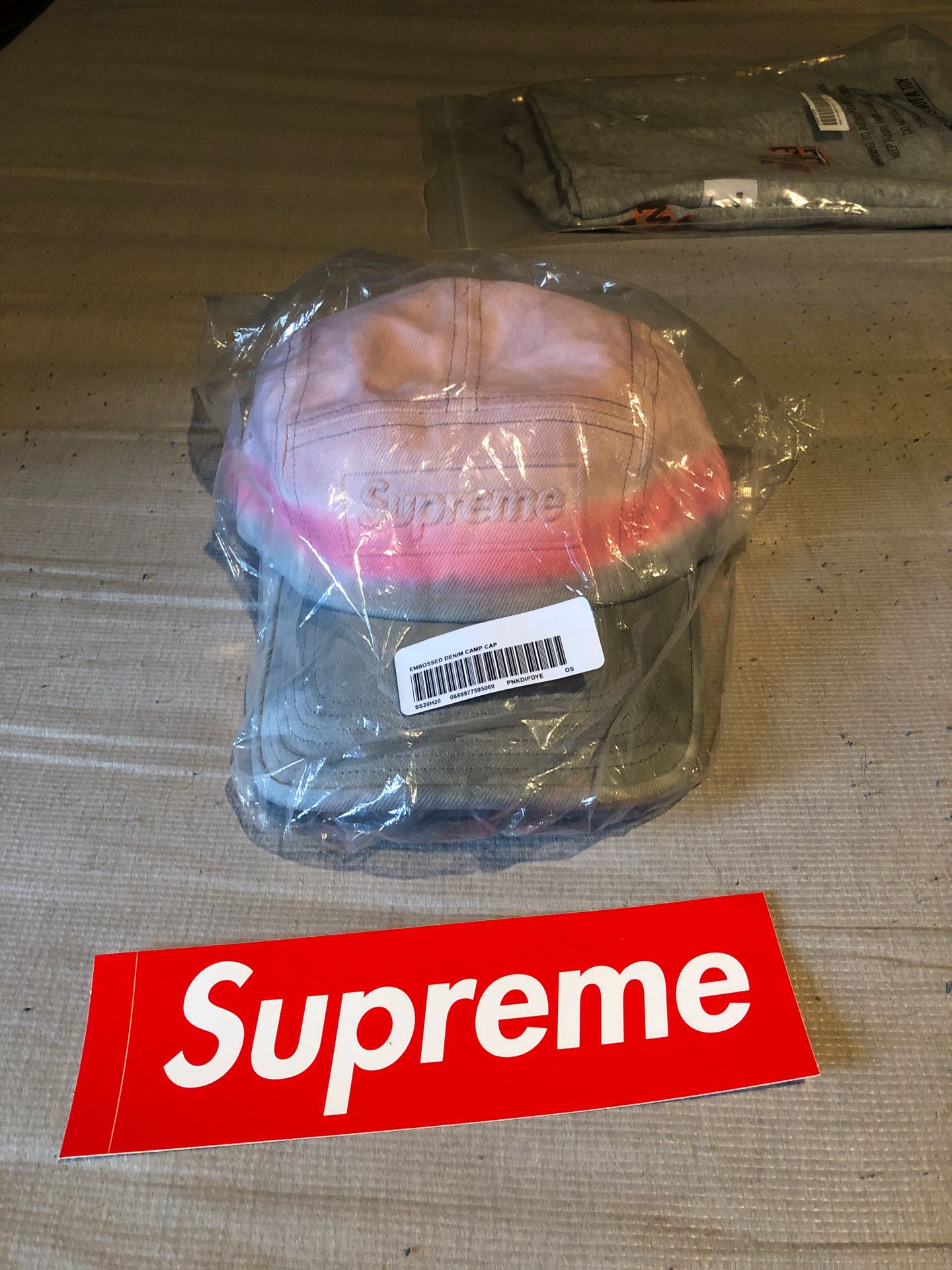 SUPREME‼️ pink denim hat