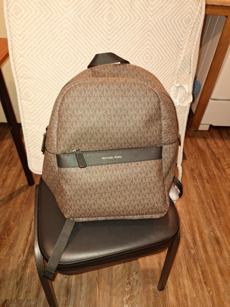 New MICHAEL KORS BACK PACK