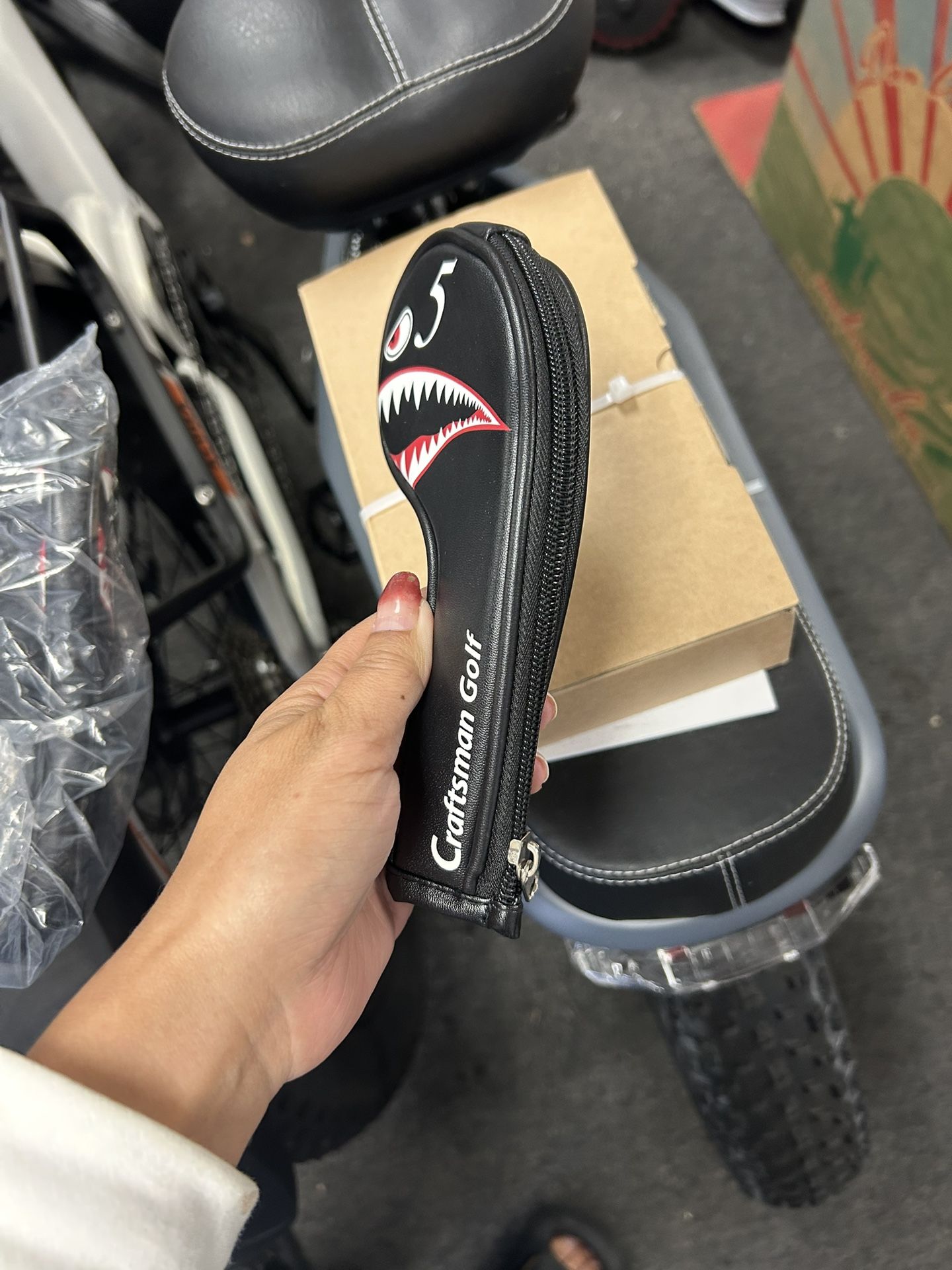10pcs/Set Shark Golf Club Iron Head Covers Headcover with No. on Both Sides Suitable for Right and Left Handed Golfer Zipper Closure