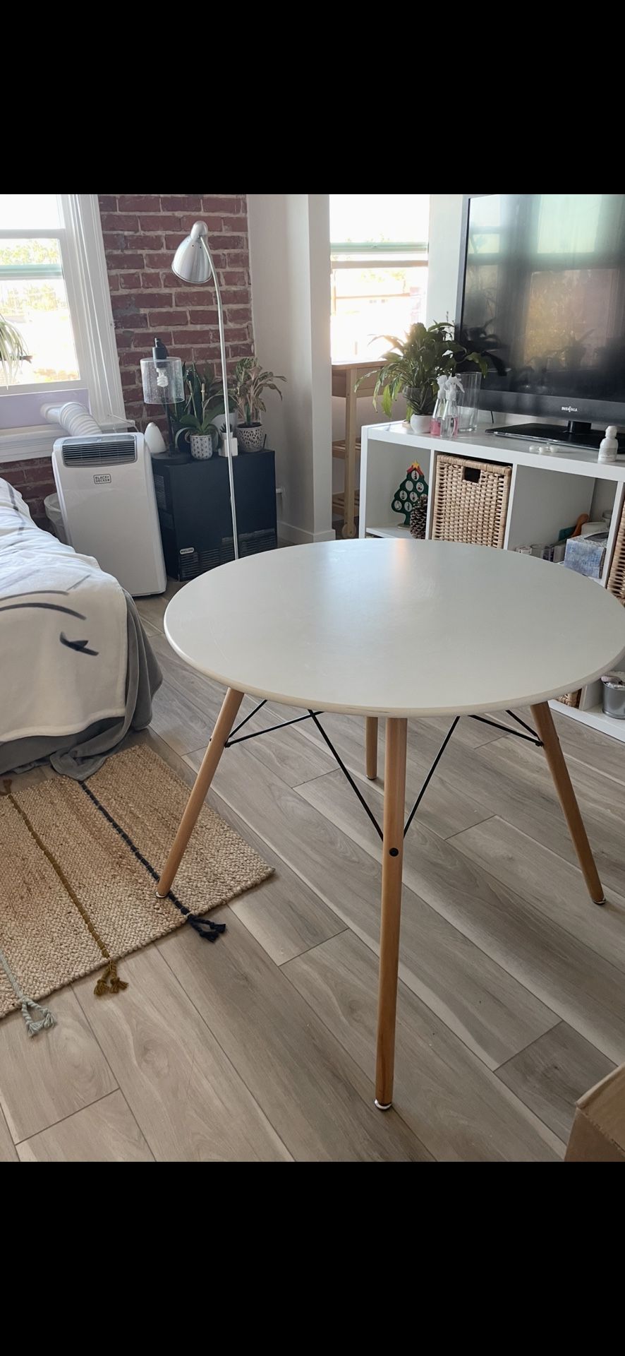 Small White Round Table