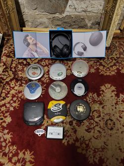 Lot of Portable CD Players and 1 set of Headphones for parts or repair - not tested