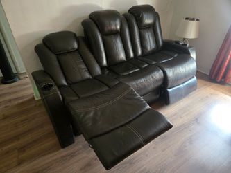 Abbyson Home Zayne 3-Piece Leather Power Reclining Set – Like New
