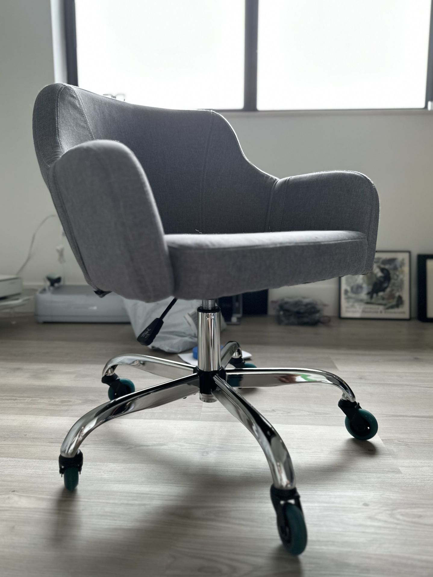 Modern Office Chair With Sleek Wheels