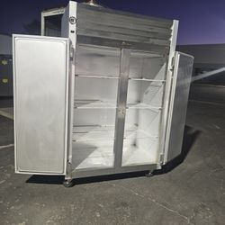 Traulsen Freezer, Superbly Clean, Get Free Lo Delivery 1st 6-Mo Warranty