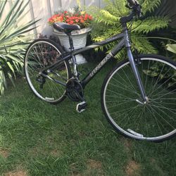 Trek Hybrid 7200fx