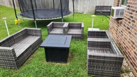 Outdoor Patio set w/ FireSense propane fire pit