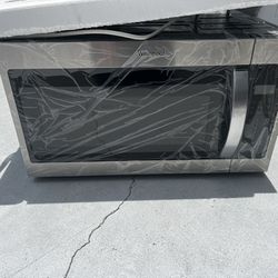  Brand New Whirlpool Microwave And Top Mount Sink $200